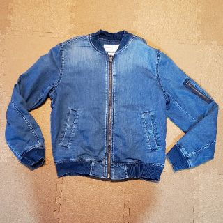 ギャップ(GAP)のデニム　ジャケット　上着　(Gジャン/デニムジャケット)