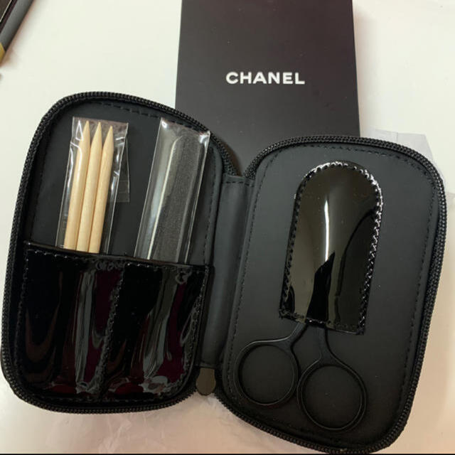 CHANELノベルティーネイルケアセット未使用 - 手入れ用具