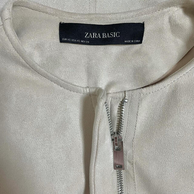 ZARA(ザラ)のZARA スウェード ノーカラーコート レディースのジャケット/アウター(ノーカラージャケット)の商品写真