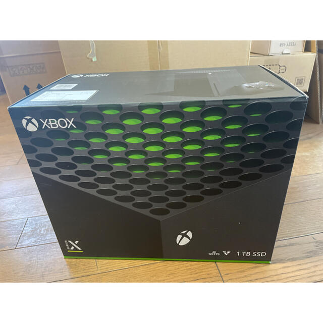 Xbox(エックスボックス)の即発送 新品未開封 xbox series X エンタメ/ホビーのゲームソフト/ゲーム機本体(家庭用ゲーム機本体)の商品写真