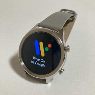 アンドロイド(ANDROID)のTicwatch C2+ シルバー スマートウォッチ 1GB RAM(腕時計(デジタル))