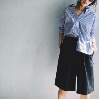 22SS HYKE / ショートパンツ　ネイビー