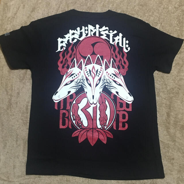 BABYMETAL(ベビーメタル)の美品　BABYMETAL メギツネTシャツ　Sサイズ エンタメ/ホビーのタレントグッズ(アイドルグッズ)の商品写真