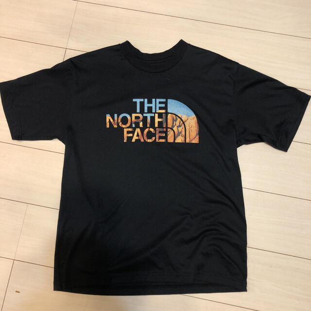 THE NORTH FACE(ザノースフェイス)のザノースフェイス　正規店購入　黒　Tシャツ　L メンズのトップス(Tシャツ/カットソー(半袖/袖なし))の商品写真