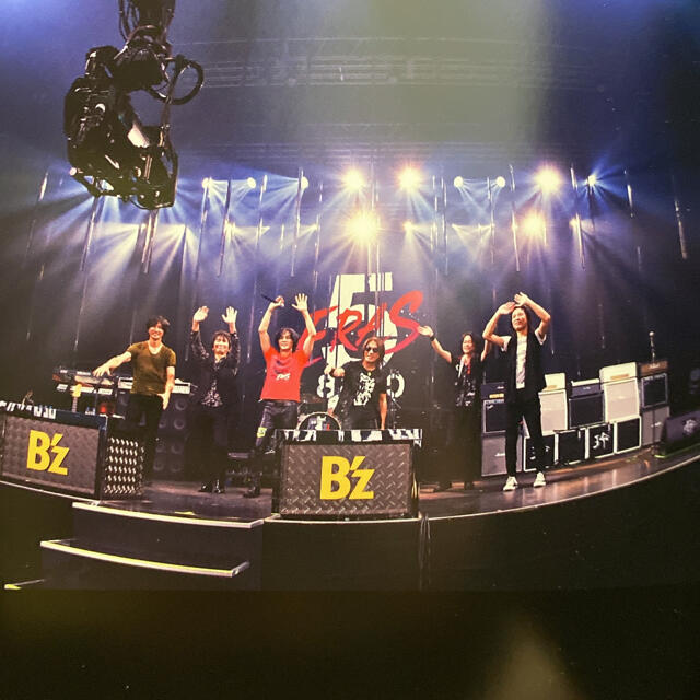 B'z SHOWCASE 2020 5ERAS-8820- エンタメ/ホビーのDVD/ブルーレイ(ミュージック)の商品写真