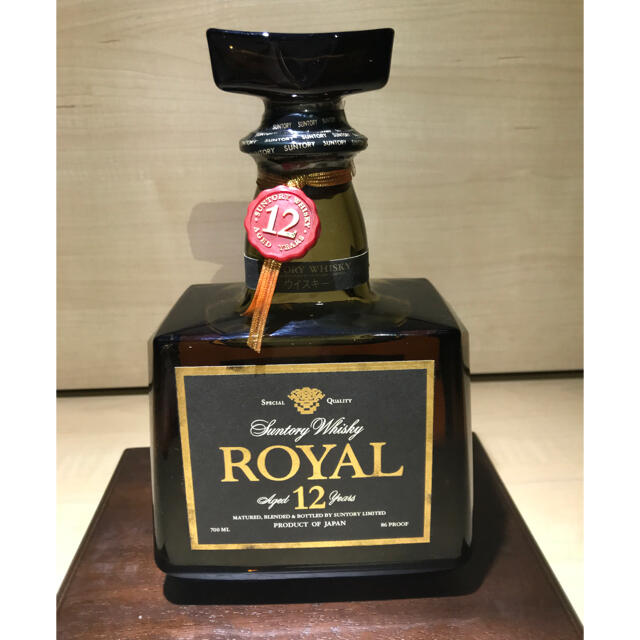 サントリー(サントリー)のSUNTORY ROYAL 12年　黒ラベル 食品/飲料/酒の酒(ウイスキー)の商品写真