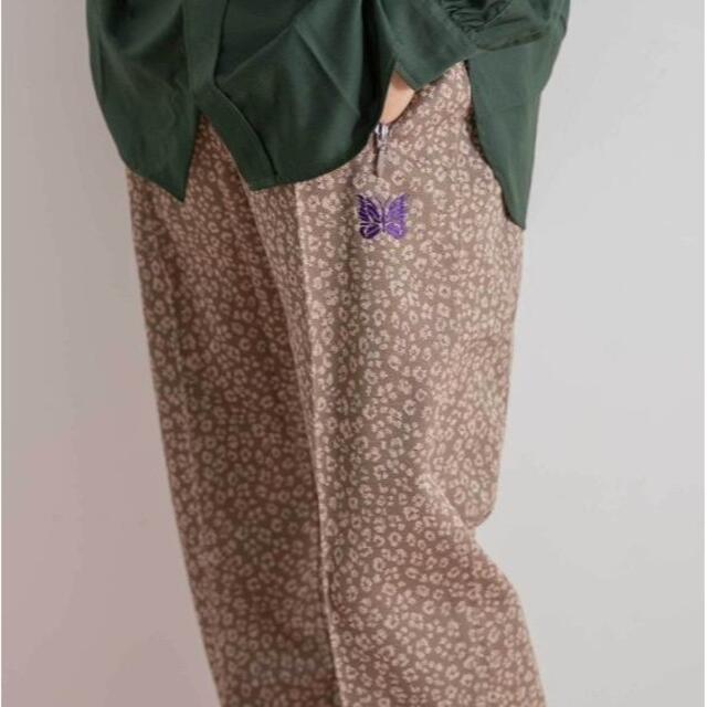 Needles(ニードルス)の新品 Needles Track Pant Poly Jq. S LEOPARD メンズのパンツ(その他)の商品写真