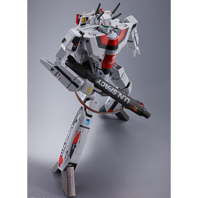 DX超合金 劇場版 VF-1S バルキリー (一条輝機) DX超合金 劇場版 VF-1S バルキリー (一条輝機)