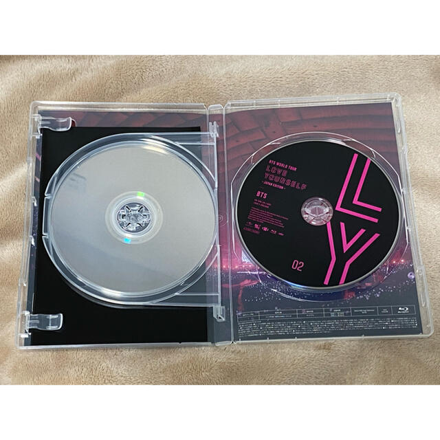 防弾少年団(BTS)(ボウダンショウネンダン)のBTS  LOVE YOURSELF JAPAN EDITION Blu-ray エンタメ/ホビーのCD(K-POP/アジア)の商品写真