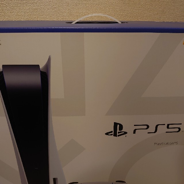 SONY PlayStation5 CFI-1100A01 新品未開封品 エンタメ/ホビーのゲームソフト/ゲーム機本体(家庭用ゲーム機本体)の商品写真