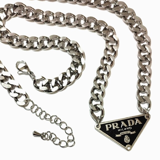 PRADA(プラダ)のネックレス プラダ PRADA  nero(黒)　ユニセックス メンズのアクセサリー(ネックレス)の商品写真