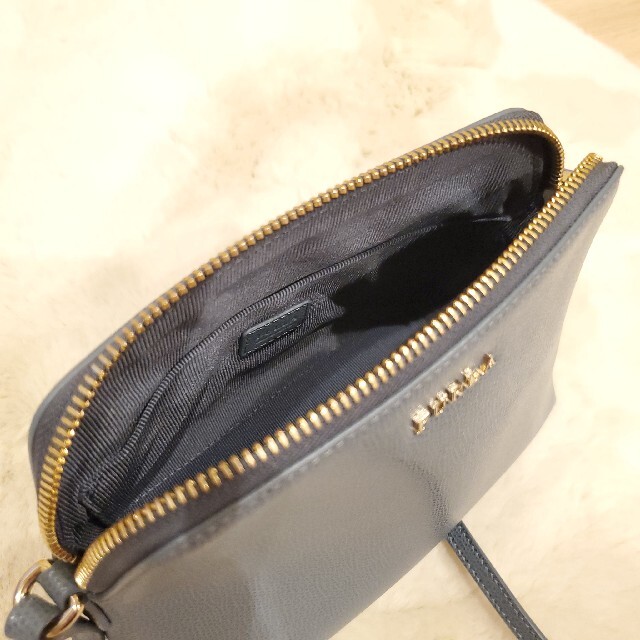 Furla(フルラ)のフルラ　ミニショルダーバッグ レディースのバッグ(ショルダーバッグ)の商品写真