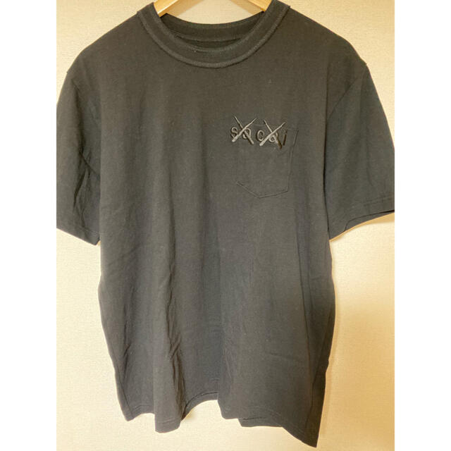 sacai(サカイ)のsacai kaws メンズのトップス(Tシャツ/カットソー(半袖/袖なし))の商品写真