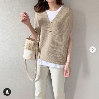 ユニクロ(UNIQLO)の【美品♥】ユニクロ 3DコットンコクーンVネックセーター（半袖）M(ニット/セーター)