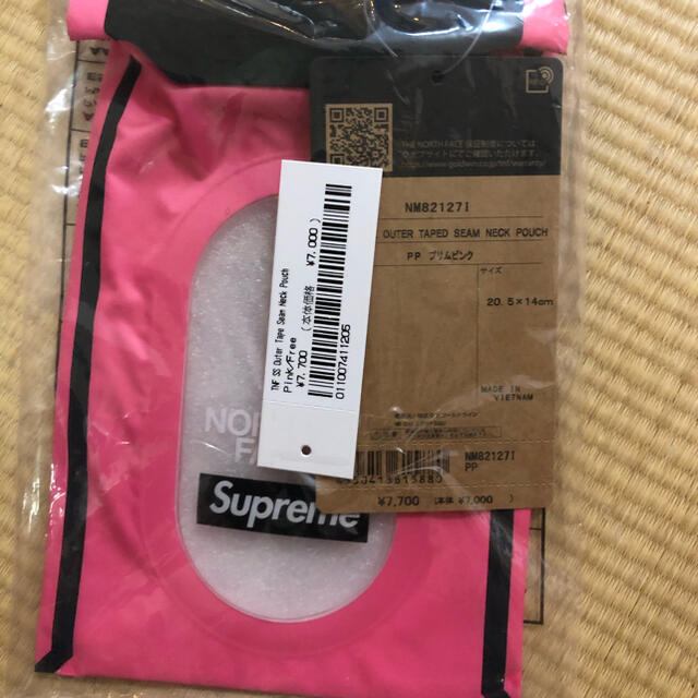 定価以下　supreme  ノースフェイス ネックポーチ ピンク