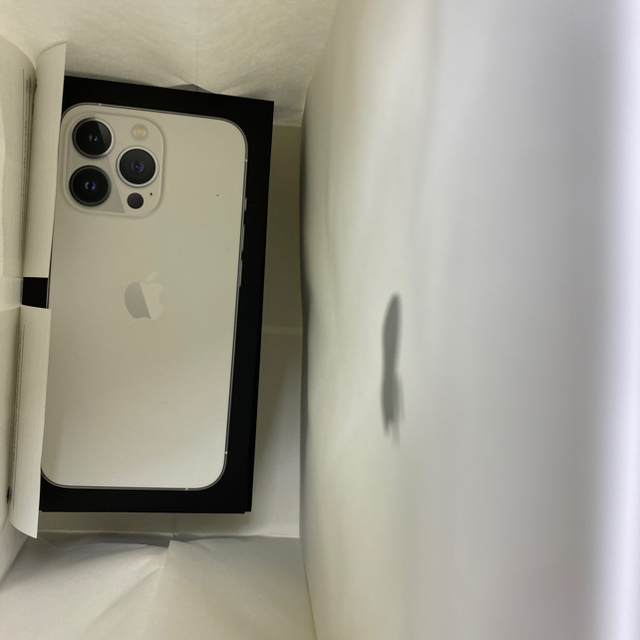 Apple - iPhone13 pro シルバー 256GB SIMフリーの通販 by きょん's