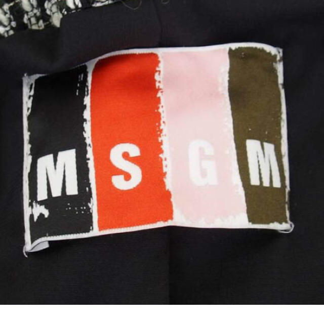 MSGM(エムエスジイエム)のお値下げ！MSGM ツィード ジャケット レディースのジャケット/アウター(ノーカラージャケット)の商品写真