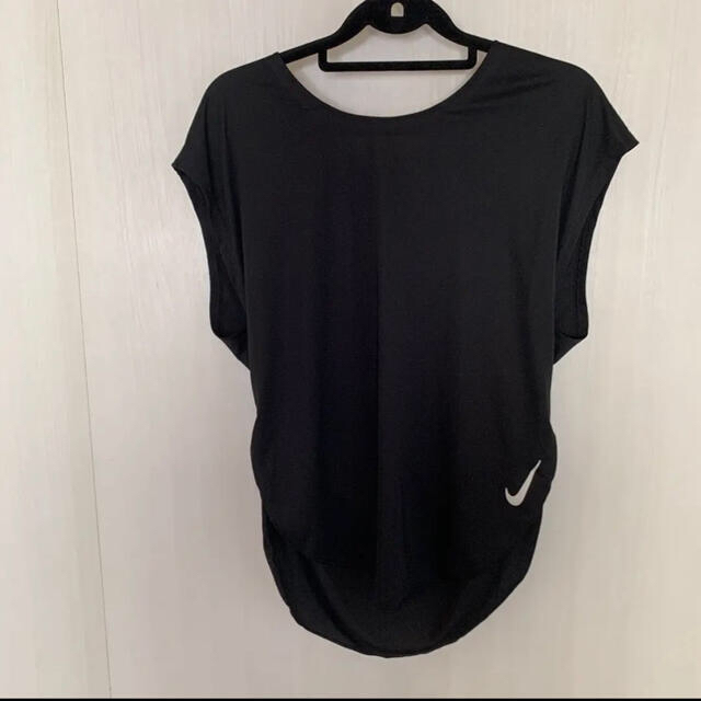 NIKE(ナイキ)の専用　byのっこ様　ナイキタンクトップ レディースのトップス(タンクトップ)の商品写真