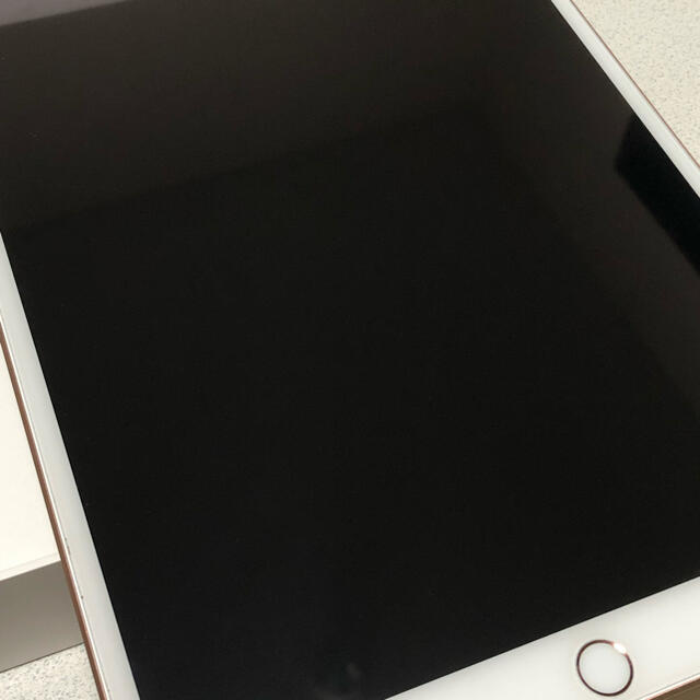 【美品】iPad Air 3 64GB WiFiモデル ゴールドスマホ/家電/カメラ
