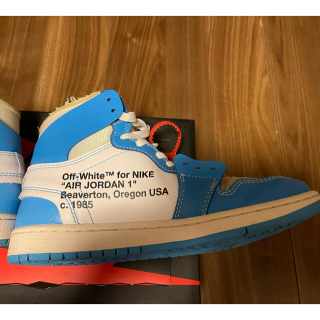 NIKE(ナイキ)の26cm Off White ジョーダン Jordan 1 UNC オフホワイト メンズの靴/シューズ(スニーカー)の商品写真