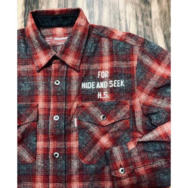 HIDE AND SEEK(ハイドアンドシーク)のHIDE AND SEEK ハイドアンドシーク ウールシャツ レッド S メンズのトップス(シャツ)の商品写真