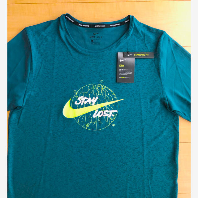 NIKE(ナイキ)の【新品】NIKE グリーン Tシャツ❣️ナイキ ランニング シャツ　Lサイズ❣️ メンズのトップス(Tシャツ/カットソー(半袖/袖なし))の商品写真