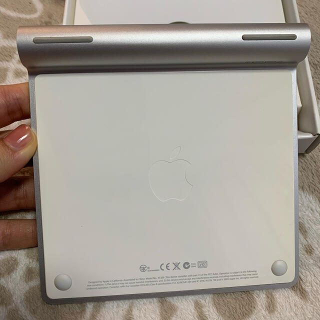 Mac (Apple)(マック)のApple Magic Trackpad マジックトラックパッド  スマホ/家電/カメラのPC/タブレット(PC周辺機器)の商品写真