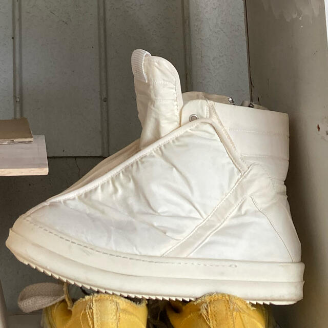 DRKSHDW(ダークシャドウ)のdrkshdw フーフダンク　レア　ミルクカラー　rick owens メンズの靴/シューズ(スニーカー)の商品写真