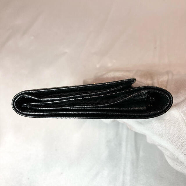 【極美品】PRADA サフィアーノ トライアングル ロゴ 折り財布 ブラック 黒 2