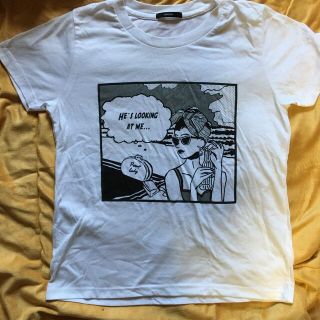 エモダ(EMODA)のTシャツ　ロゴ　柄　白　レトロ(Tシャツ/カットソー(半袖/袖なし))