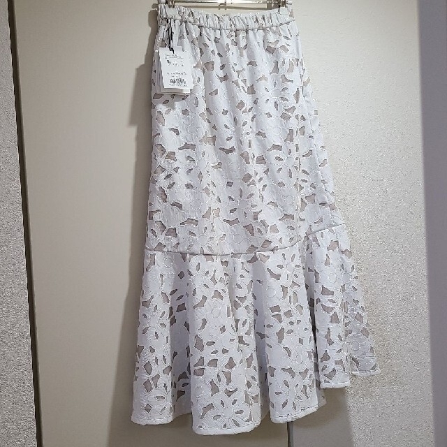 Mystrada(マイストラーダ)のcadune フラワーエコレザースカート SS レディースのスカート(ロングスカート)の商品写真