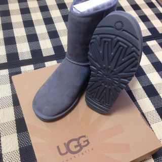 アグ(UGG)のUGG クラシックショートグレー(ブーツ)