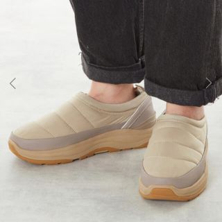 スイコック(suicoke)のsuicoke pepper ベージュ　サイズ7(スリッポン/モカシン)