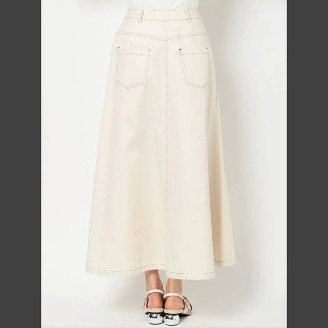 MURUA(ムルーア)のMURUA センタースリットフレアスカート レディースのスカート(ロングスカート)の商品写真