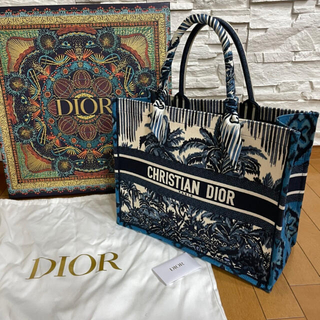 クリスチャンディオール(Christian Dior)のクリスチャンディオール　ブルーパームトート(トートバッグ)