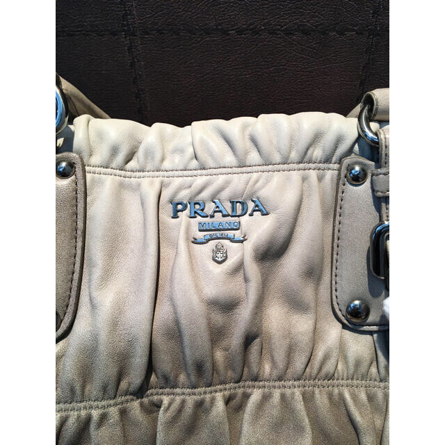 PRADA(プラダ)のプラダ　2way ハンドバッグ　ショルダーバッグ レディースのバッグ(ショルダーバッグ)の商品写真