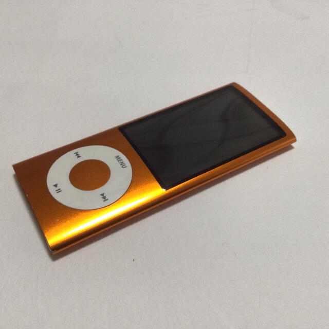 Apple(アップル)のiPod nano 5世代　16GB オレンジ-6 作動品 スマホ/家電/カメラのオーディオ機器(ポータブルプレーヤー)の商品写真