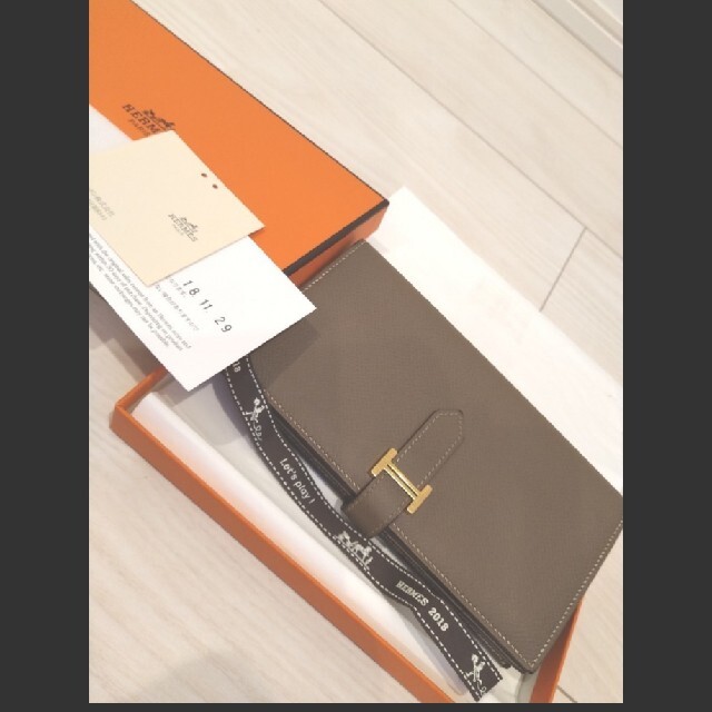 Hermes(エルメス)の特別値下げ【超美品】HERMES　ベアンスフレ レディースのファッション小物(財布)の商品写真