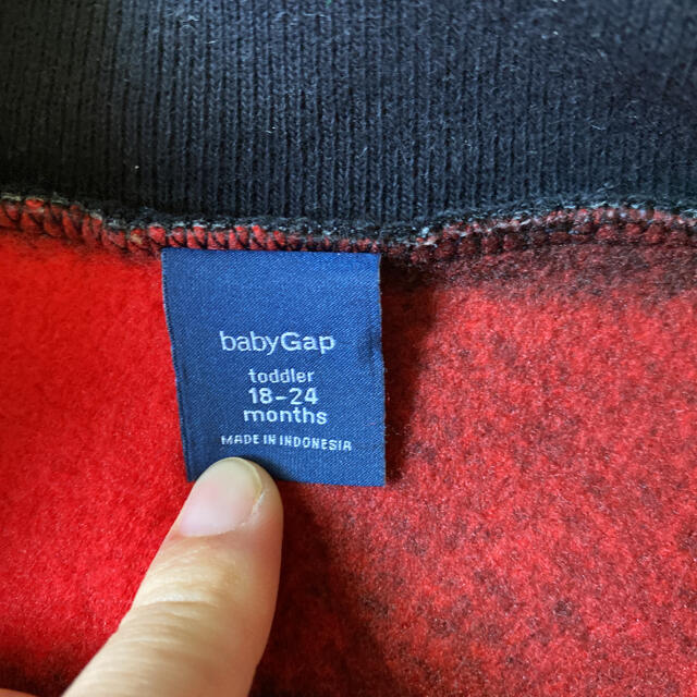 babyGAP(ベビーギャップ)のベビーギャップ アウター 90センチ キッズ/ベビー/マタニティのキッズ服男の子用(90cm~)(ジャケット/上着)の商品写真