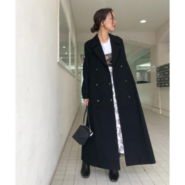 Ameri VINTAGE(アメリヴィンテージ)のBELT FLARE LONG COAT レディースのジャケット/アウター(ロングコート)の商品写真