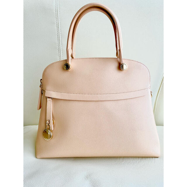 Furla(フルラ)のフルラ パイパー ピンクベージュ 美品 レディースのバッグ(ハンドバッグ)の商品写真