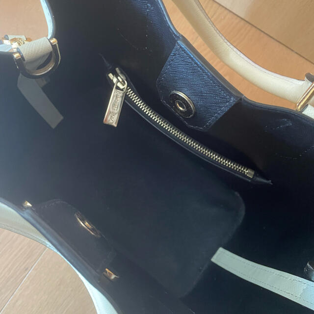 Michael Kors(マイケルコース)のMICHAEL KORS ショルダーバッグ　グリニッチ　ミディアム　3way  レディースのバッグ(ショルダーバッグ)の商品写真