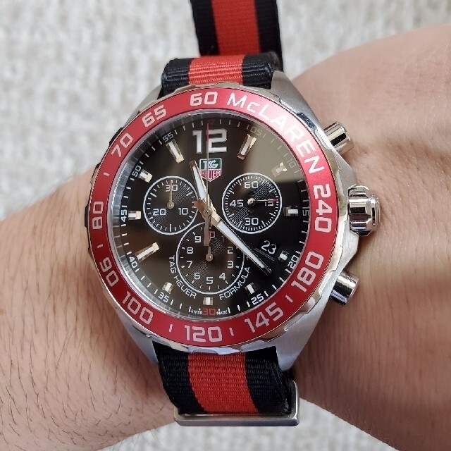 TAG Heuer(タグホイヤー)のﾀｸﾞﾎｲﾔｰ✕ﾏｸﾗｰﾚﾝ　ﾌｫｰﾐｭﾗ1 メンズの時計(腕時計(アナログ))の商品写真