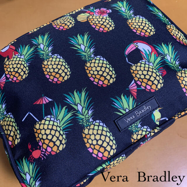 Vera Bradley(ヴェラブラッドリー)の新品　ヴェラブラッドリー　Lighten Up  コスメ　バック　パイナップル レディースのファッション小物(ポーチ)の商品写真