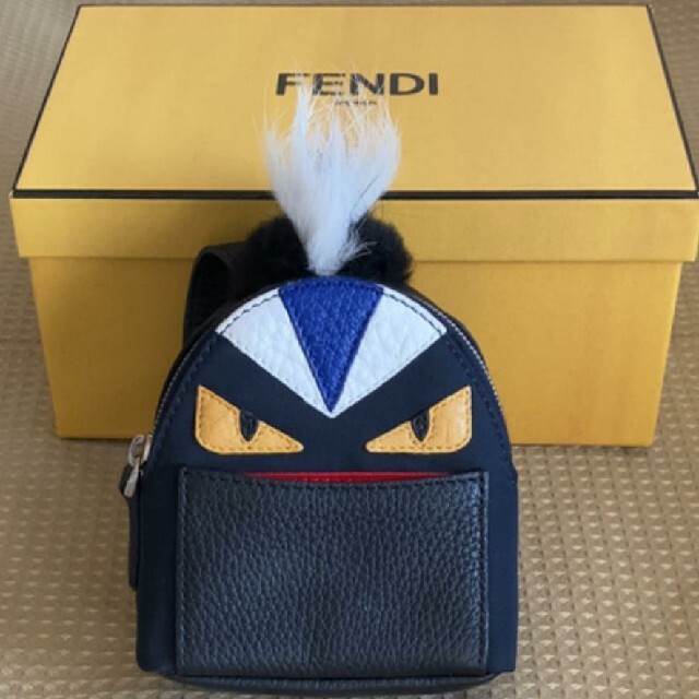 都内で パイソンレザー FENDI モンスターチャーム フェンディ