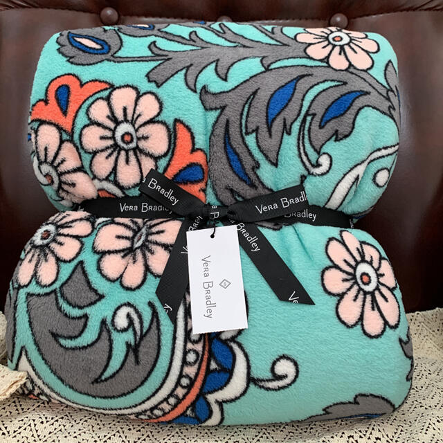 Vera Bradley 新品 ヴェラブラッドリー マイクロフリース ブランケットの通販 by (*´∀`)♪｜ヴェラブラッドリーならラクマ