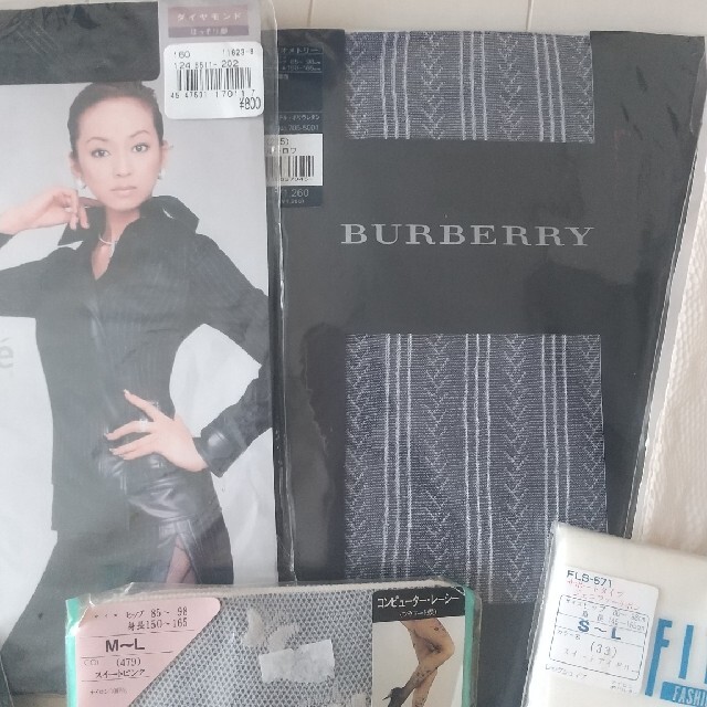 BURBERRY(バーバリー)のストッキング　タイツ福袋M〜Ｌ レディースのレッグウェア(タイツ/ストッキング)の商品写真