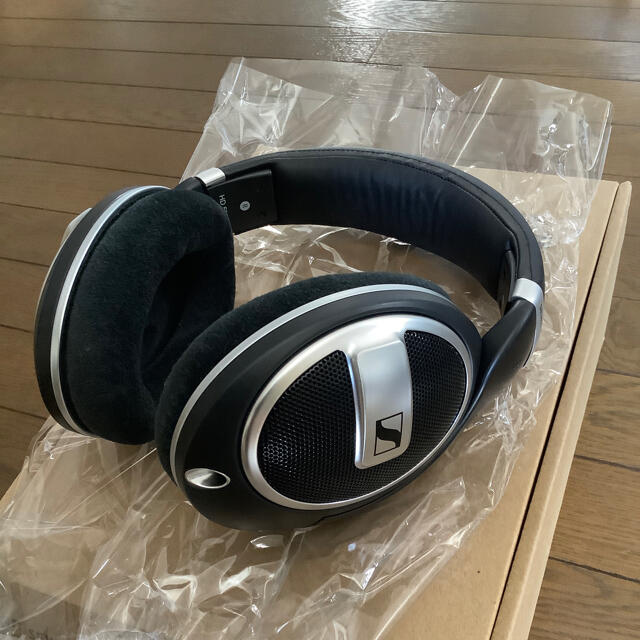 SENNHEISER(ゼンハイザー)の【Sennheiser】HD 599 SE  スマホ/家電/カメラのオーディオ機器(ヘッドフォン/イヤフォン)の商品写真