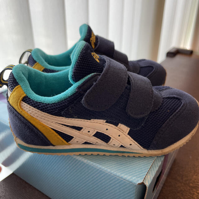 asics(アシックス)のasics IDAHO BABY3(15.0/ネイビーブルー) キッズ/ベビー/マタニティのキッズ靴/シューズ(15cm~)(スニーカー)の商品写真