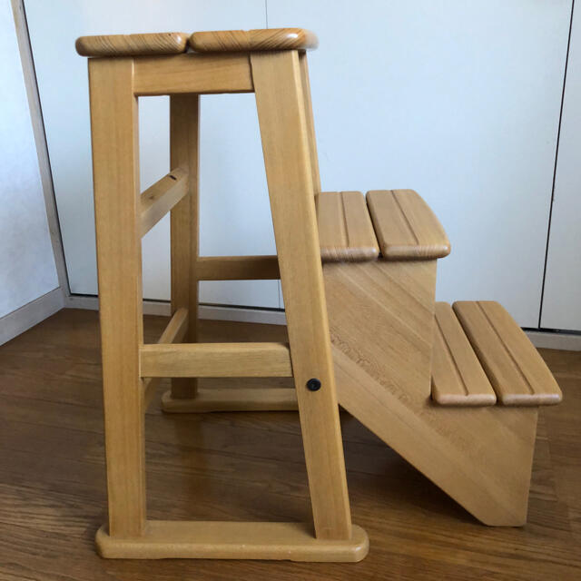ステップチェア 踏台 脚立 木製踏台 折りたたみ脚立 三段 椅子 スツール  インテリア/住まい/日用品の椅子/チェア(折り畳みイス)の商品写真